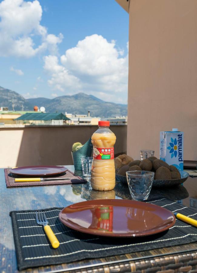 Incantevole Attico 1Minuto Dal Mare Wifi Netflix Terracina Exterior foto